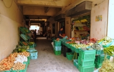 Paola Market