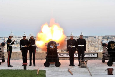 Saluting Battery